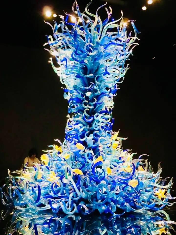 Blue sculpture chihuly glass museum seattle