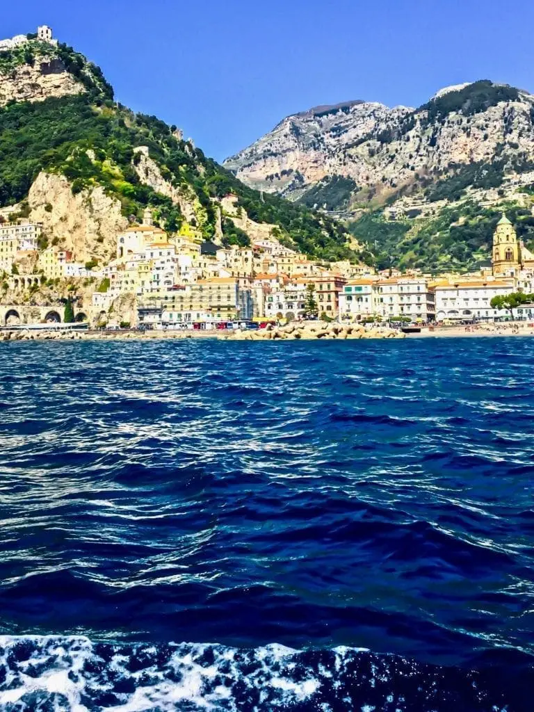 Sailing the amalfi coast