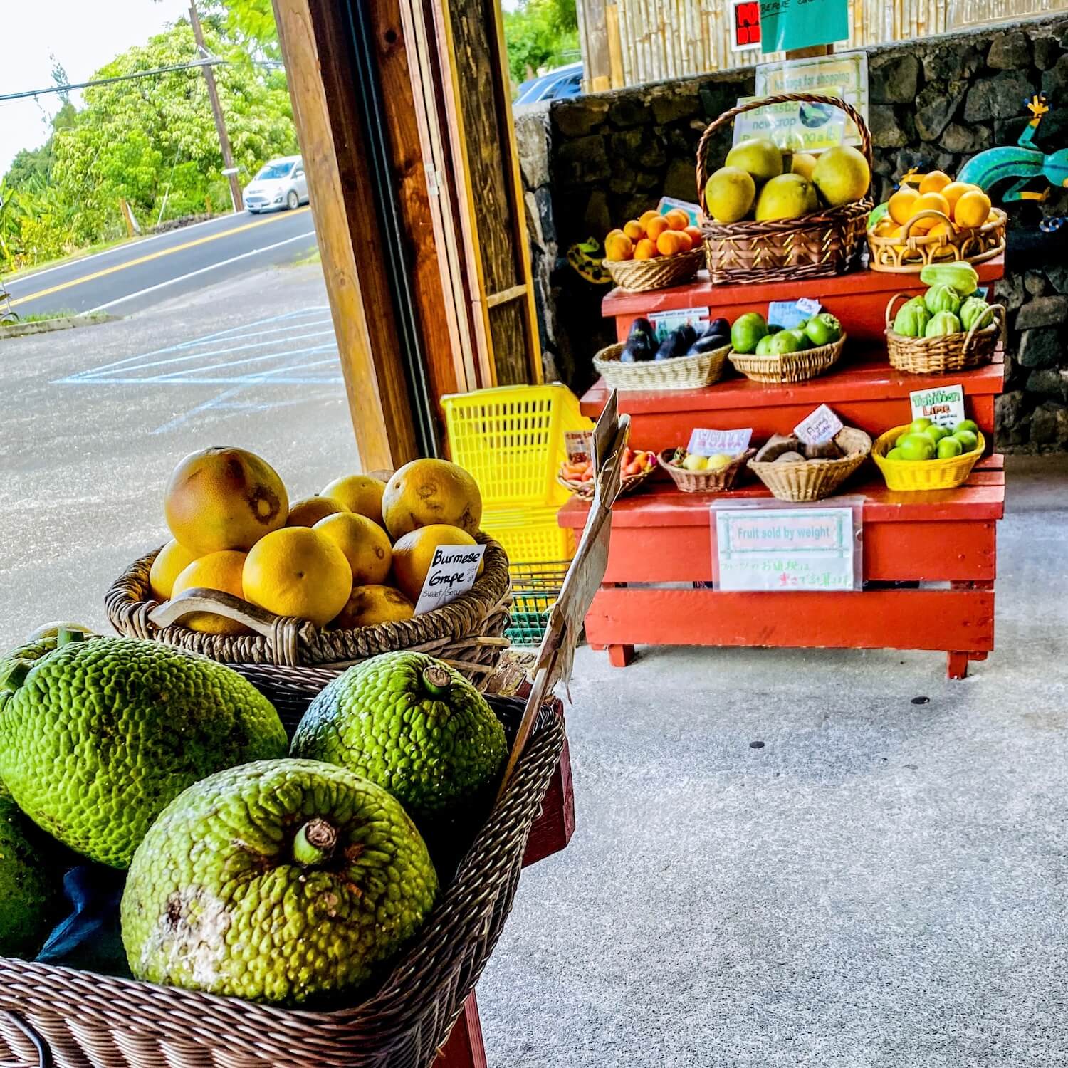 South kona fruit stand