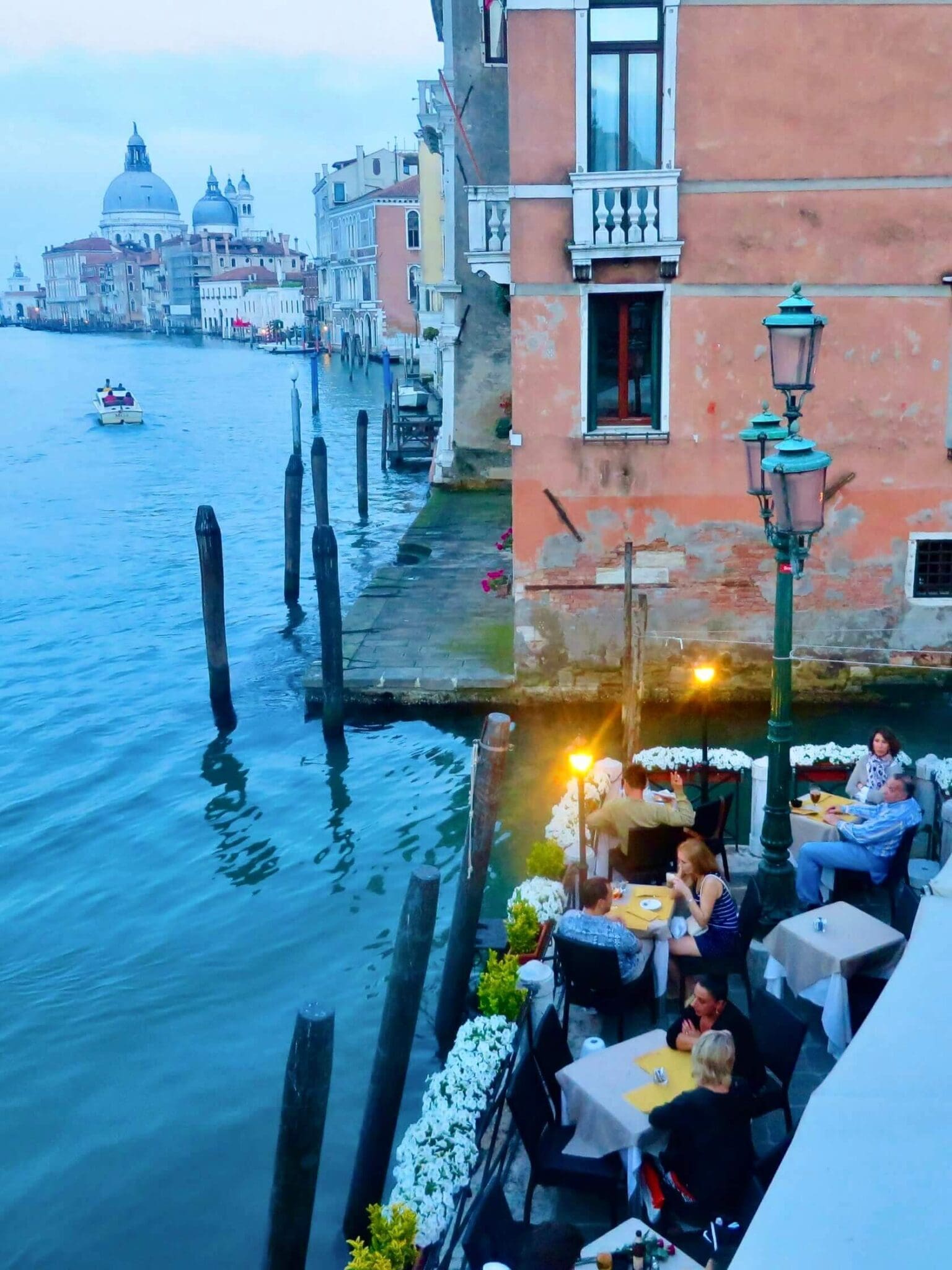 Restaurant venice italy canal